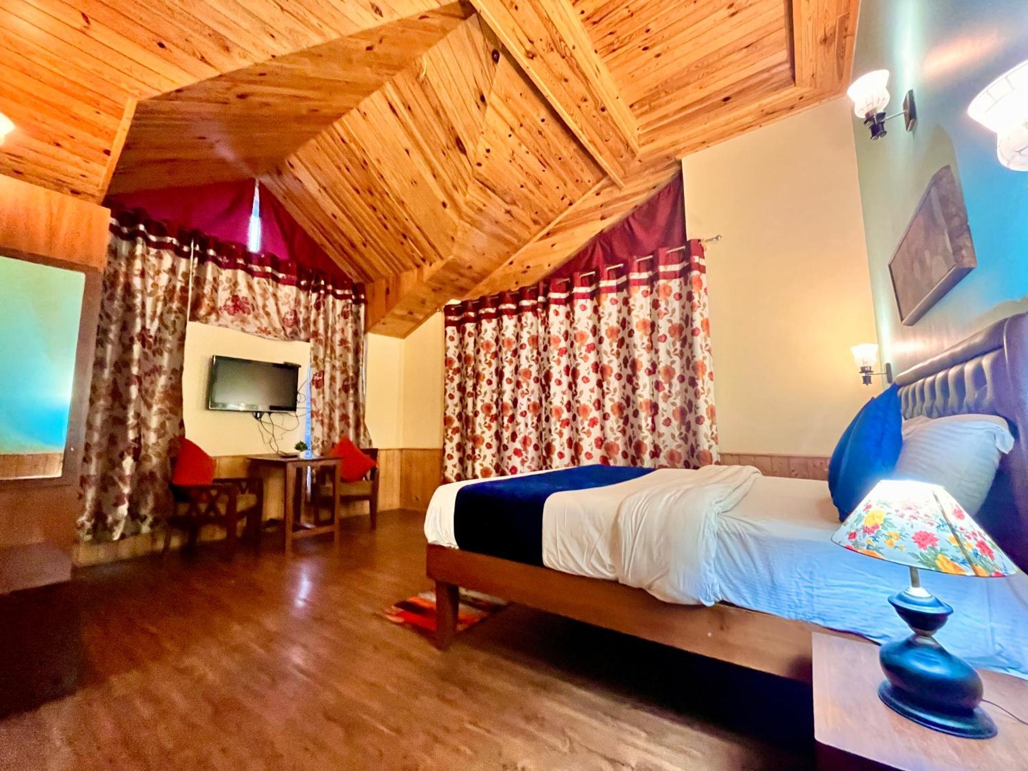 The Manu Emerald # Farmhouse # Top Selling Cottage In Manali # Peaceful Heritage Cozy Stay # Lawn With Bonfire # Most Awarded Εξωτερικό φωτογραφία
