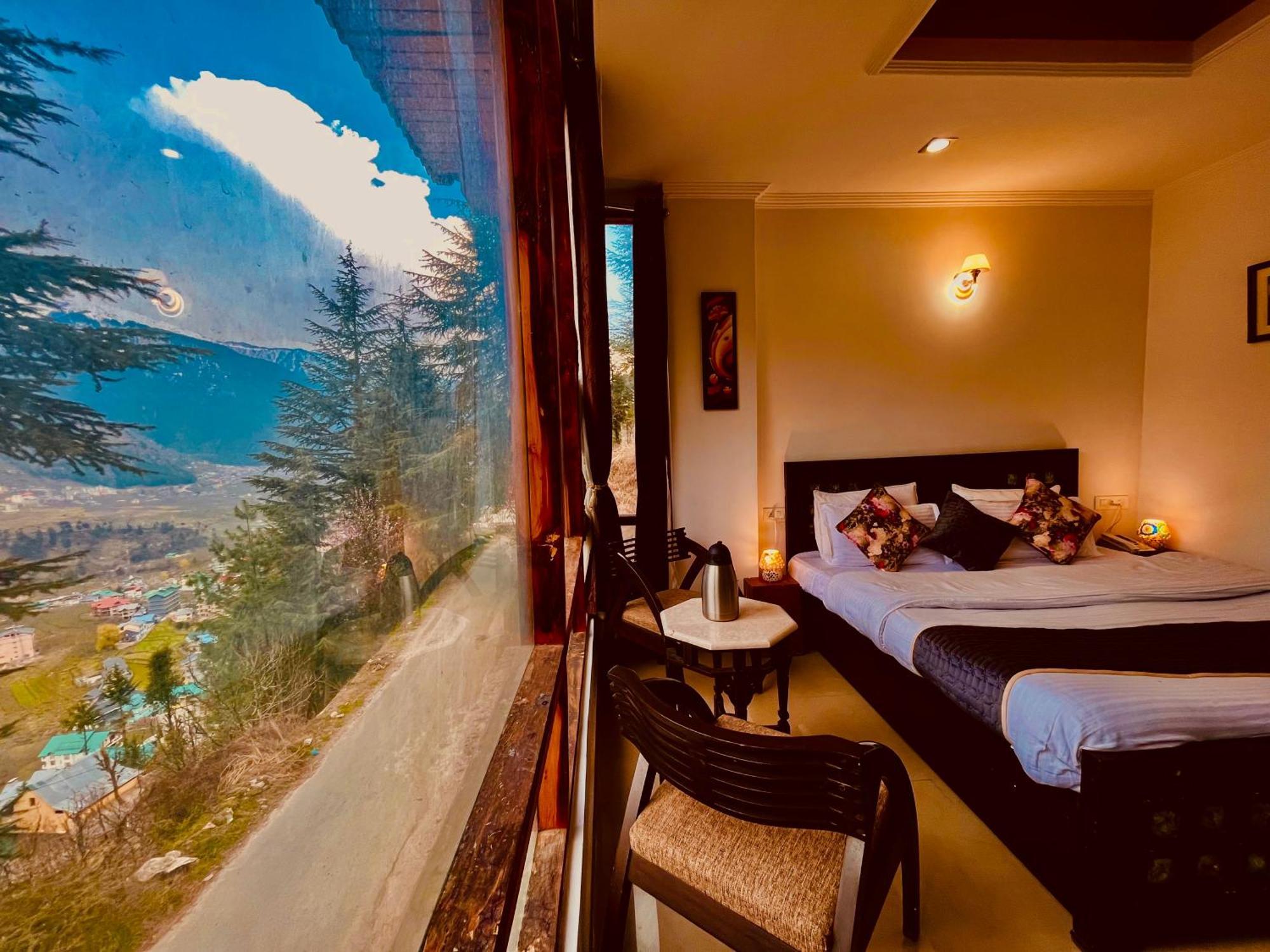 The Manu Emerald # Farmhouse # Top Selling Cottage In Manali # Peaceful Heritage Cozy Stay # Lawn With Bonfire # Most Awarded Εξωτερικό φωτογραφία