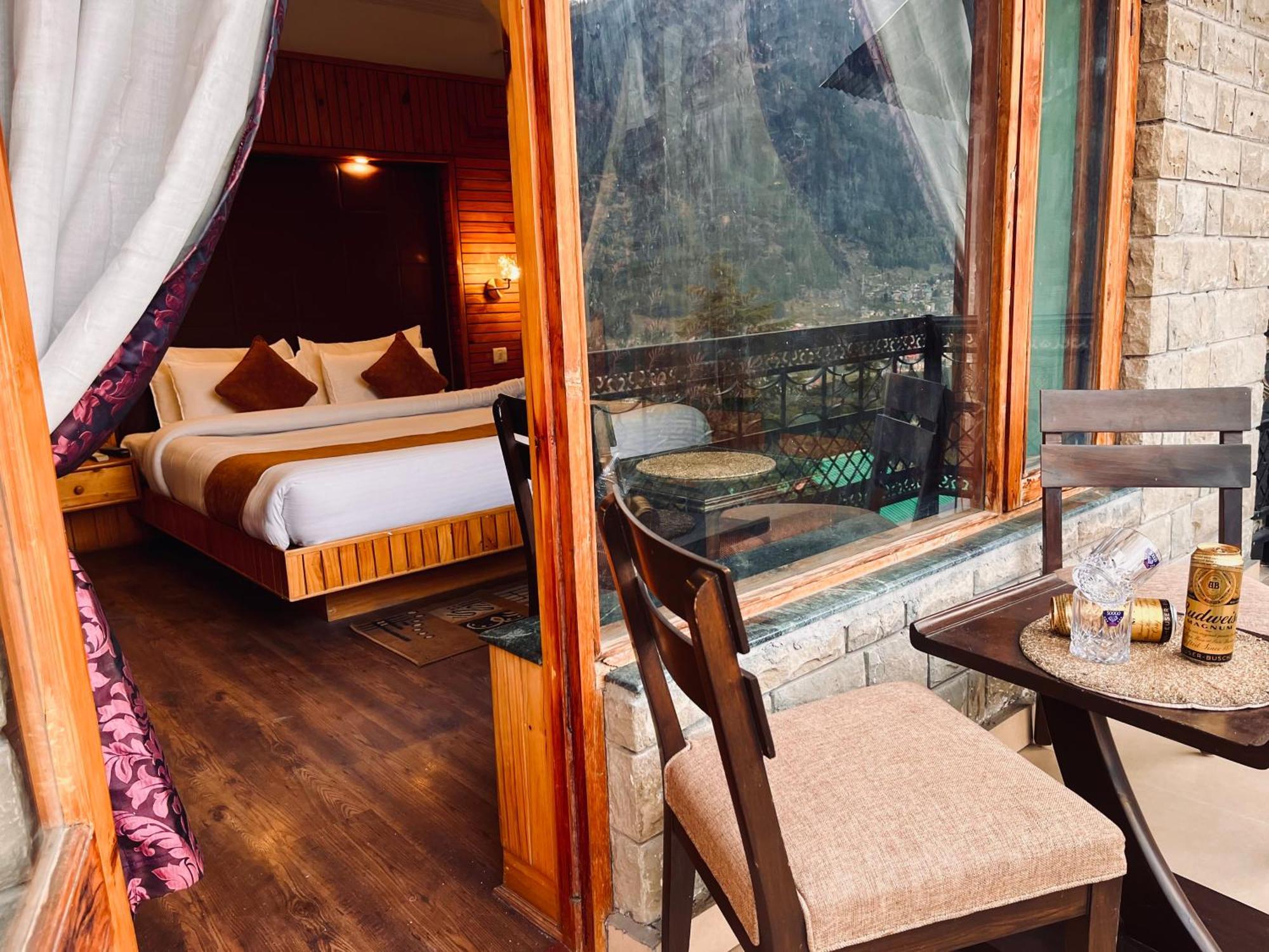 The Manu Emerald # Farmhouse # Top Selling Cottage In Manali # Peaceful Heritage Cozy Stay # Lawn With Bonfire # Most Awarded Εξωτερικό φωτογραφία