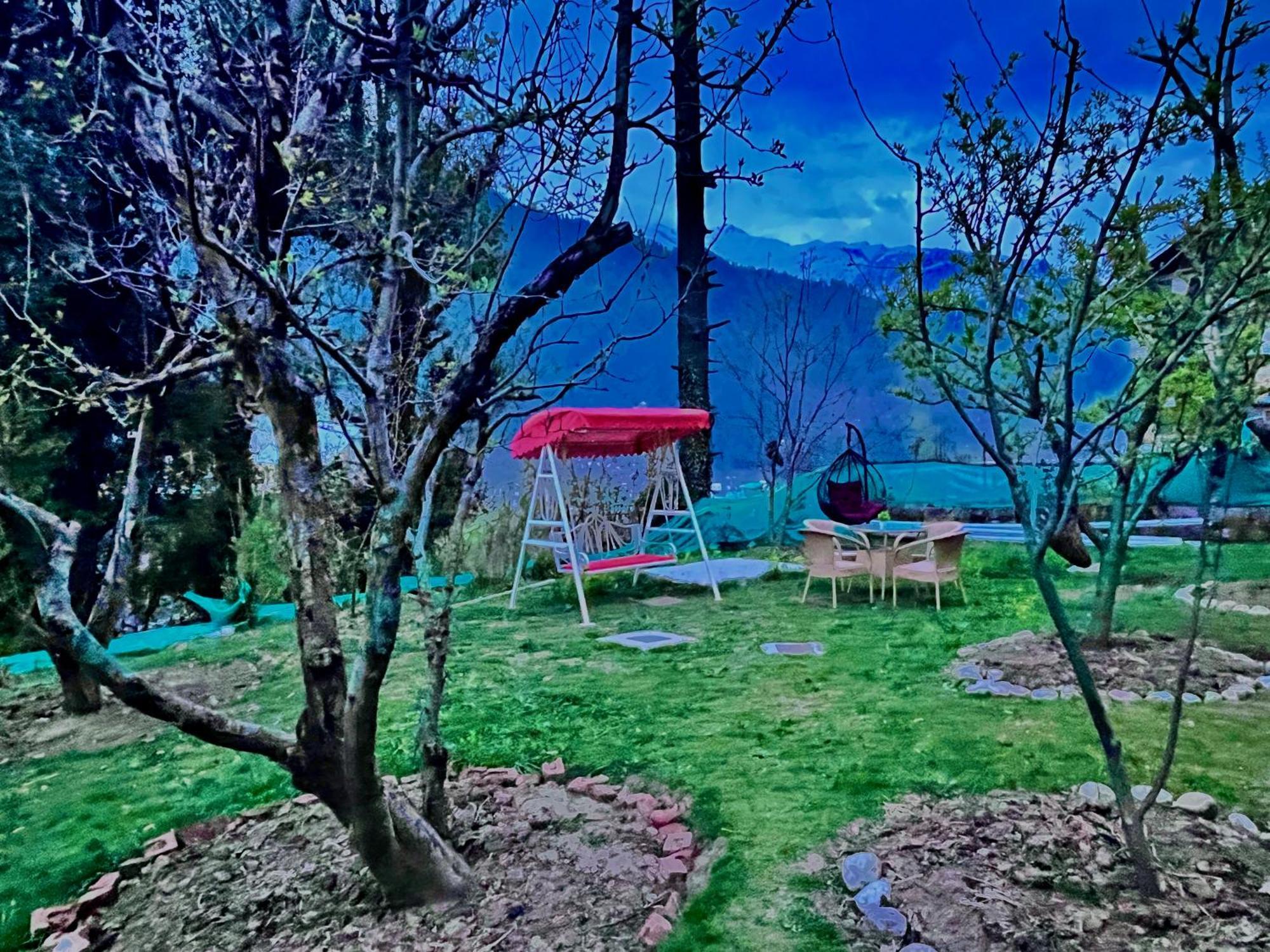 The Manu Emerald # Farmhouse # Top Selling Cottage In Manali # Peaceful Heritage Cozy Stay # Lawn With Bonfire # Most Awarded Εξωτερικό φωτογραφία