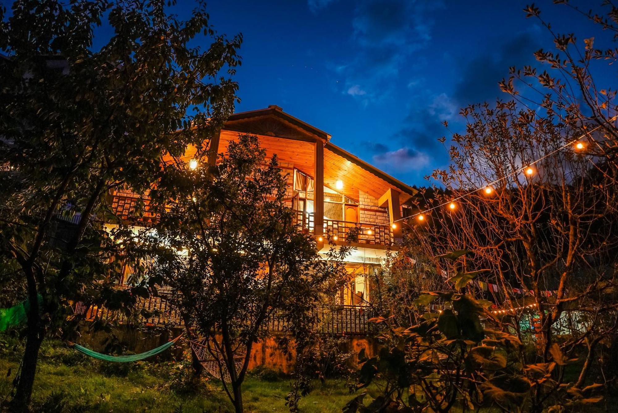The Manu Emerald # Farmhouse # Top Selling Cottage In Manali # Peaceful Heritage Cozy Stay # Lawn With Bonfire # Most Awarded Εξωτερικό φωτογραφία
